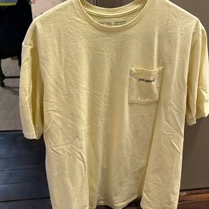 Patagonia men’s one pocket tee